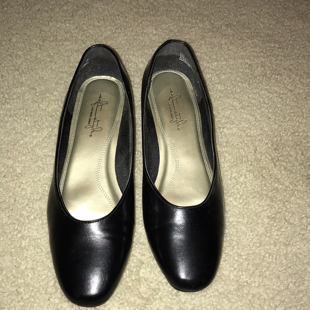 Black Hush Puppies Soft Style Low Heel Pumps